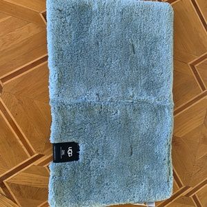 Brand new UGG bath rug